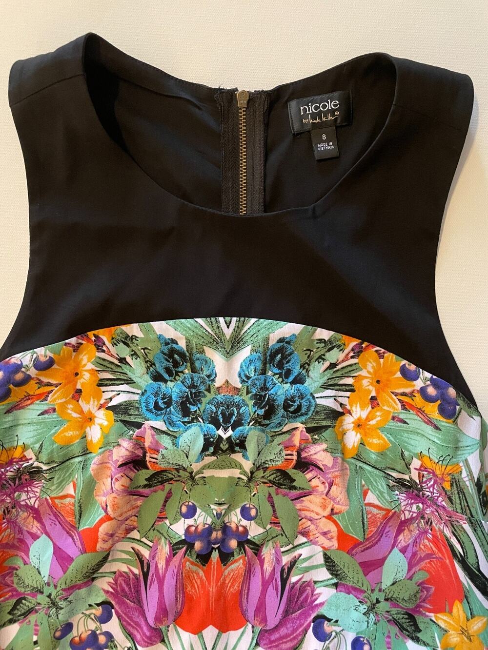 Nicole Miller Floral Sheath Dress Women's 8 Tropical Garden Bodycon Summer Party